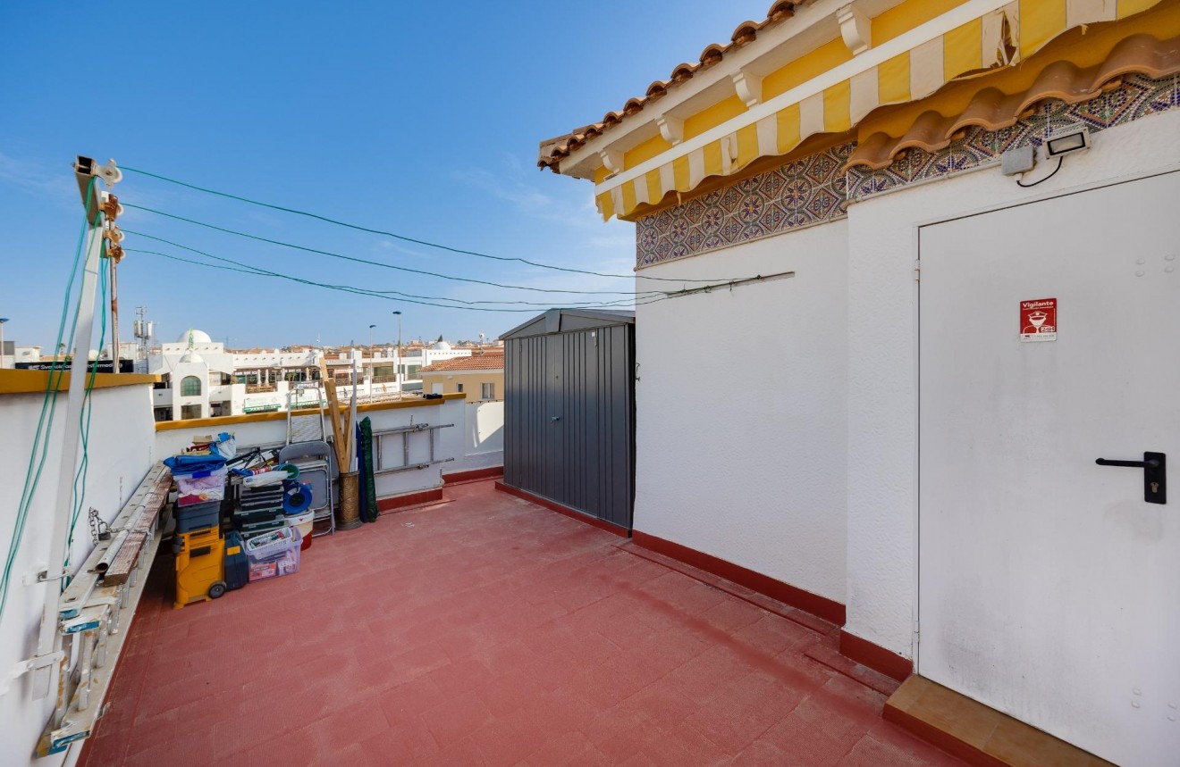 Resale - Chalet -
Torrevieja - Aguas Nuevas 2