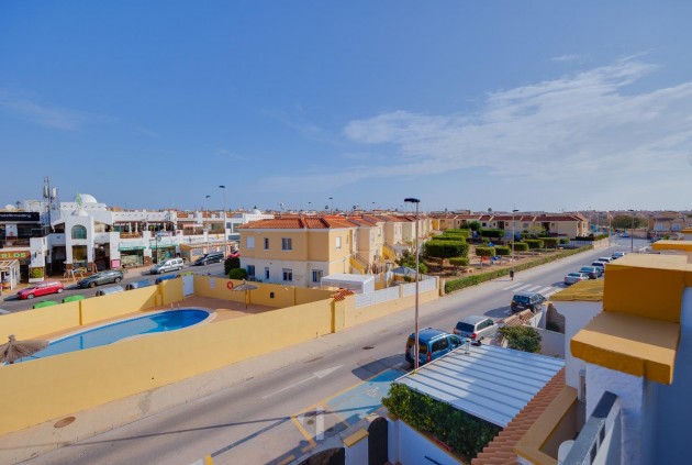 Resale - Chalet -
Torrevieja - Aguas Nuevas 2