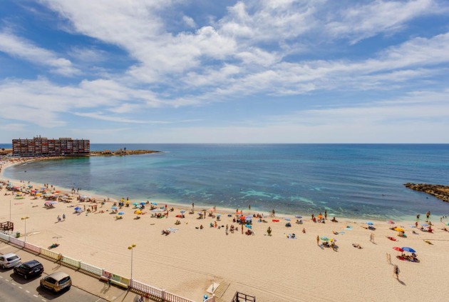 Z drugiej ręki - Szalet -
Torrevieja - Playa de los Locos