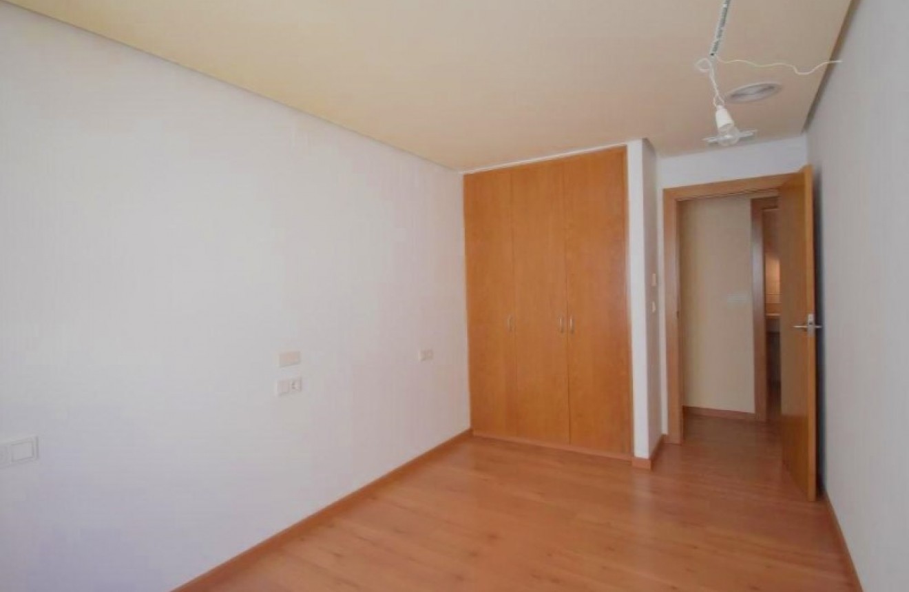 Resale - Apartment / flat -
Torrevieja - Costa Blanca