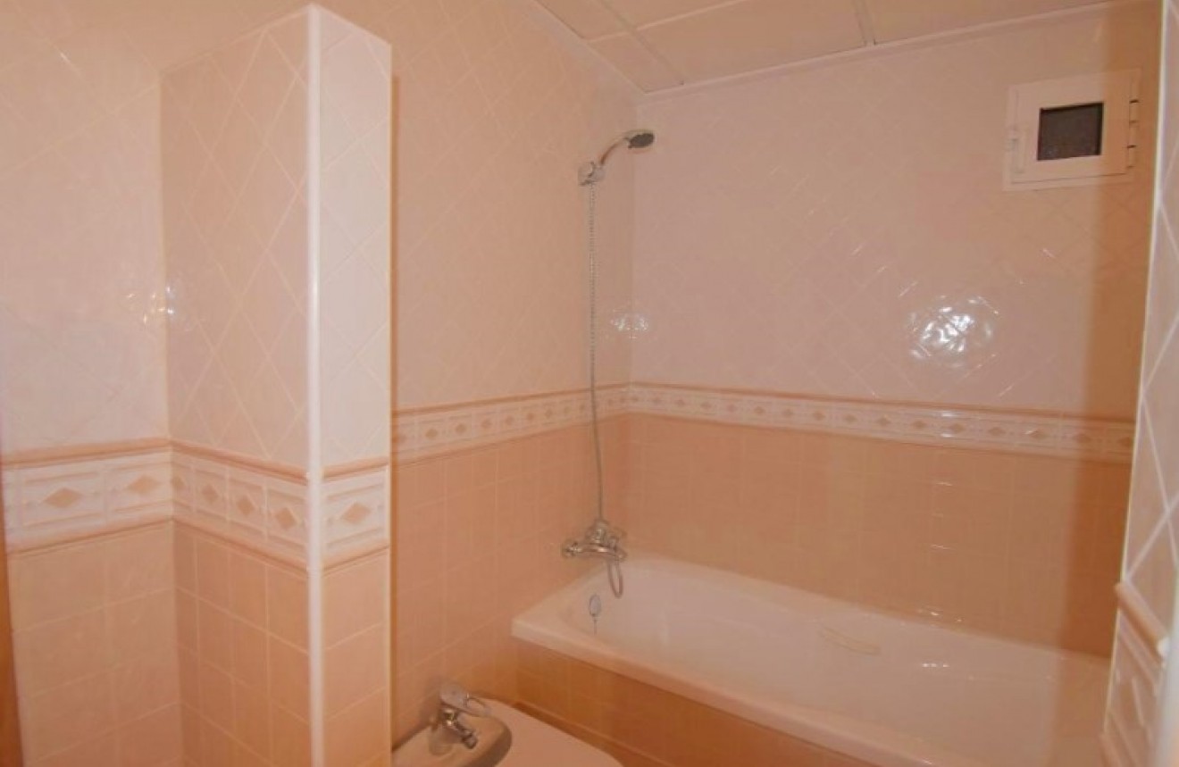 Resale - Apartment / flat -
Torrevieja - Costa Blanca