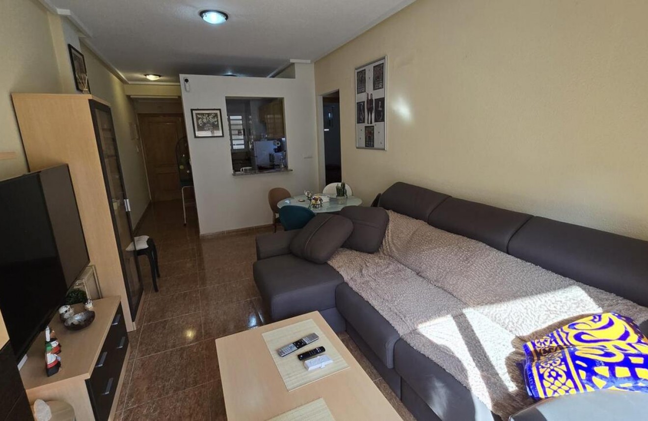 D'occasion - Appartement -
Torrevieja - CORTES VALENCIANAS