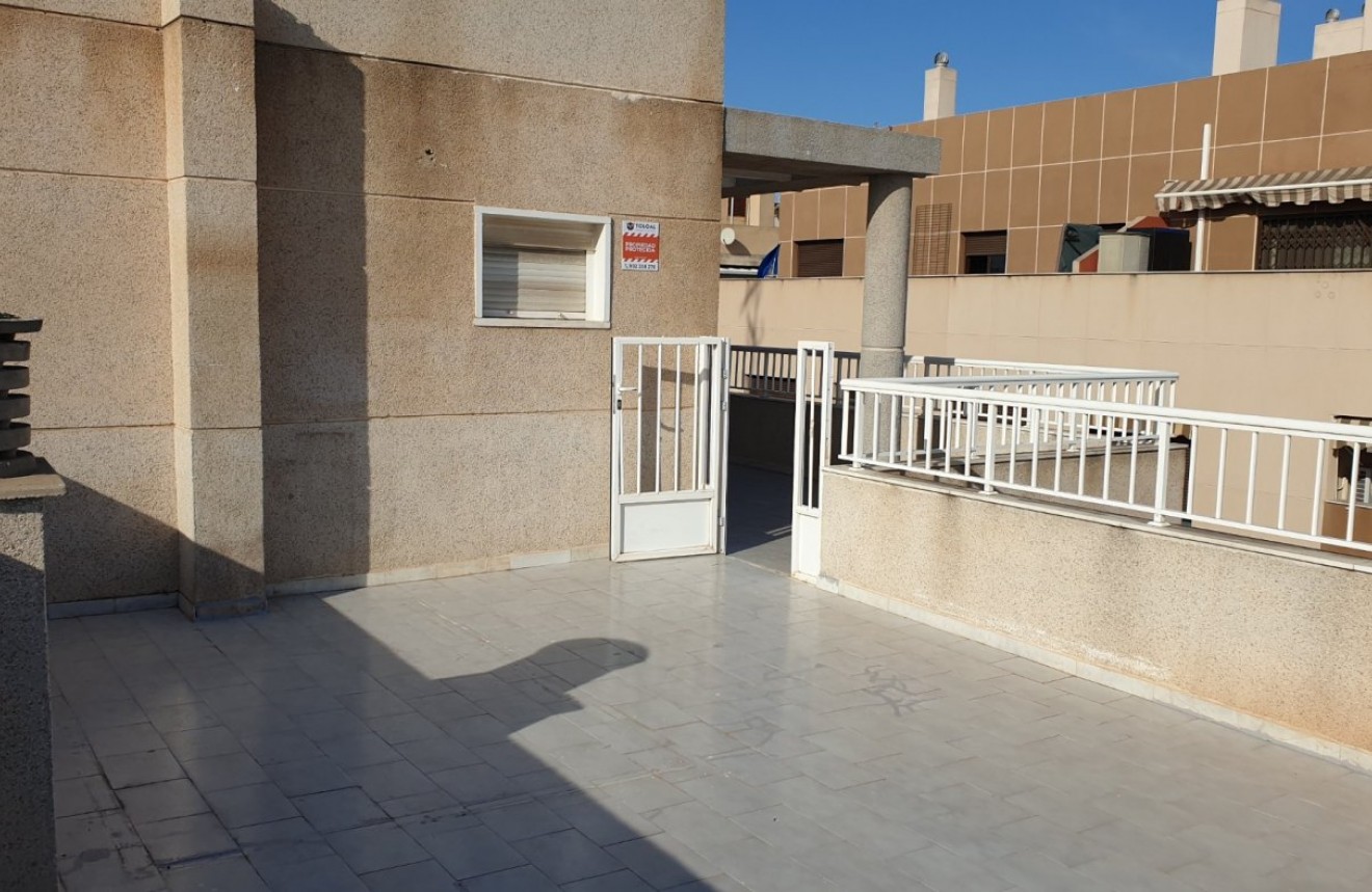 Aus zweiter Hand - Penthouse -
Torrevieja - Centro