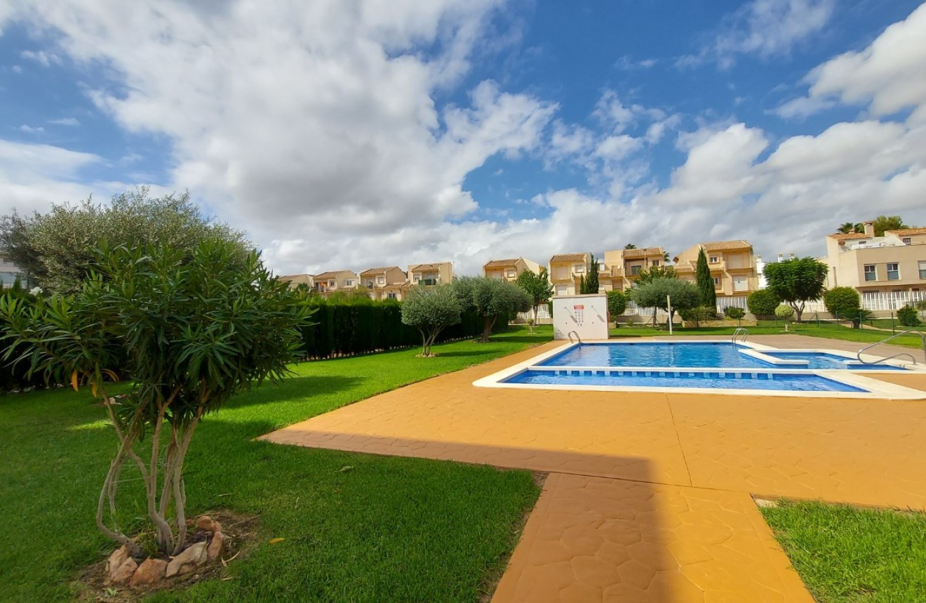 Resale - Apartment / flat -
Orihuela Costa - Costa Blanca