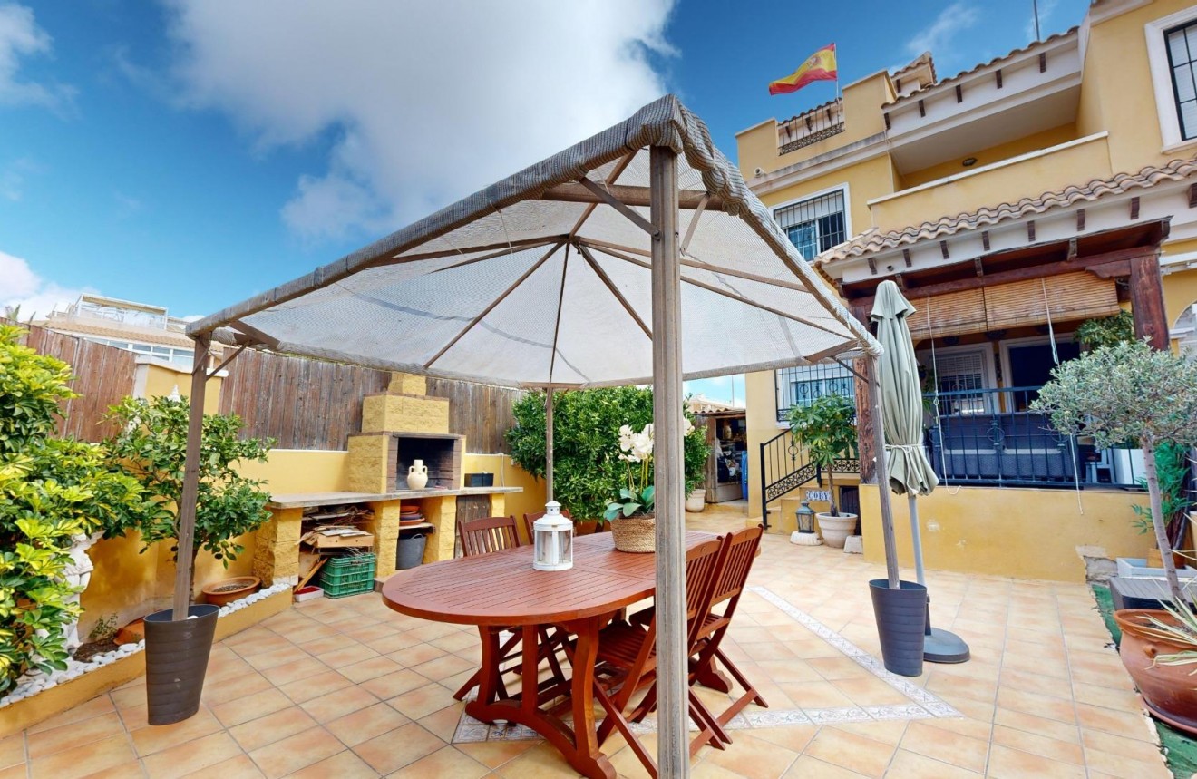 Segunda mano - Chalet -
Torrevieja - Aguas Nuevas 1