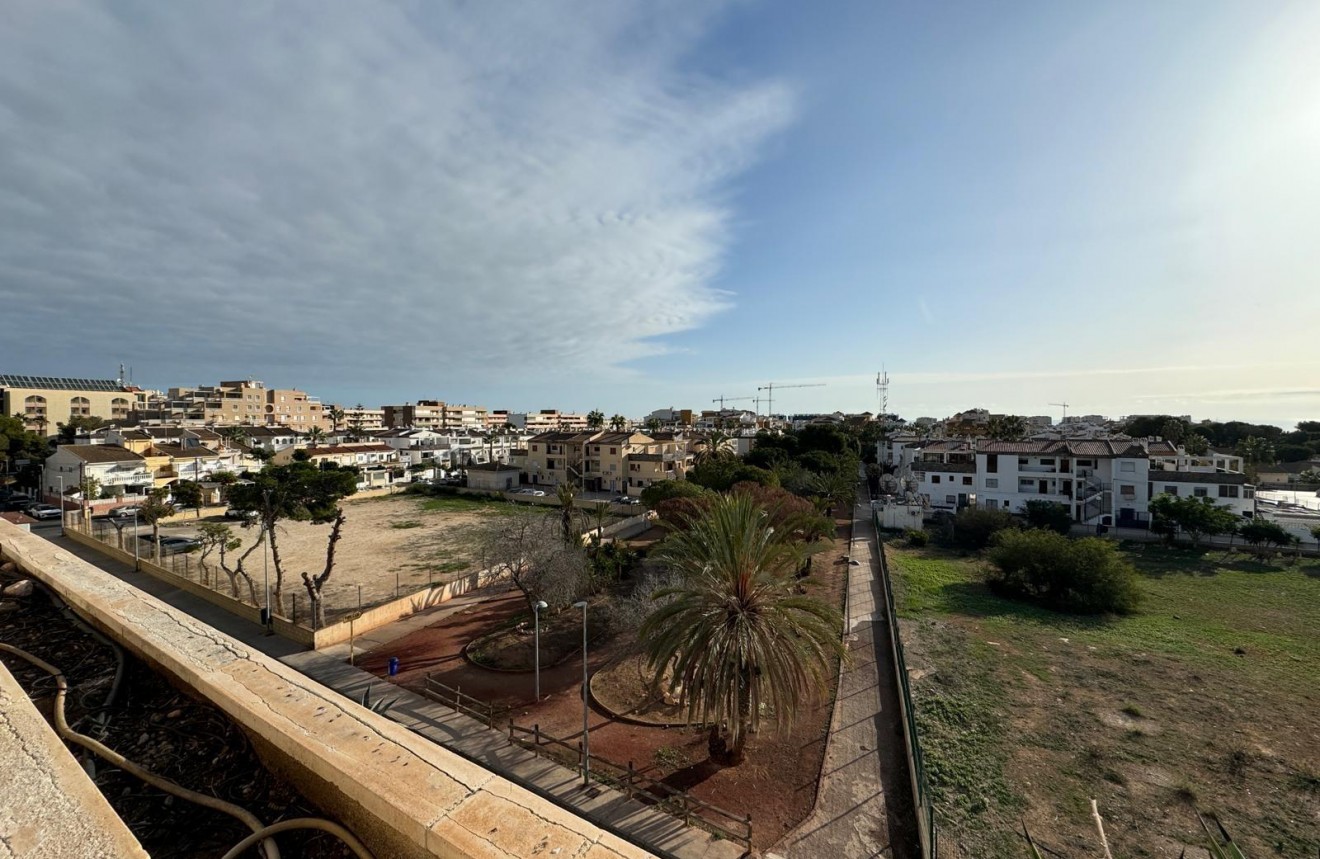 Segunda mano - Ático -
Orihuela Costa - Punta Prima