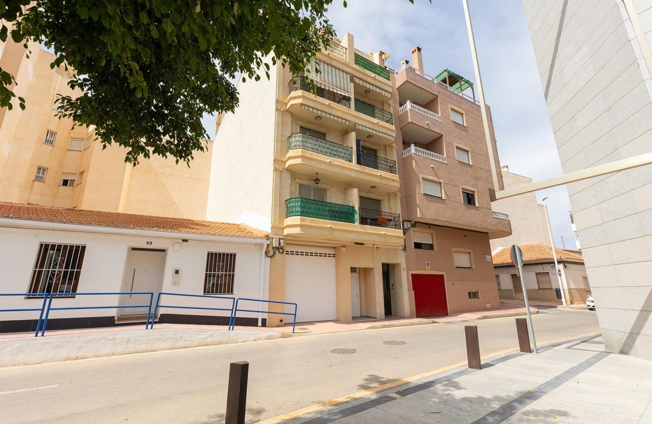 Tweedehands - Appartement / flat -
Torrevieja - La Mata