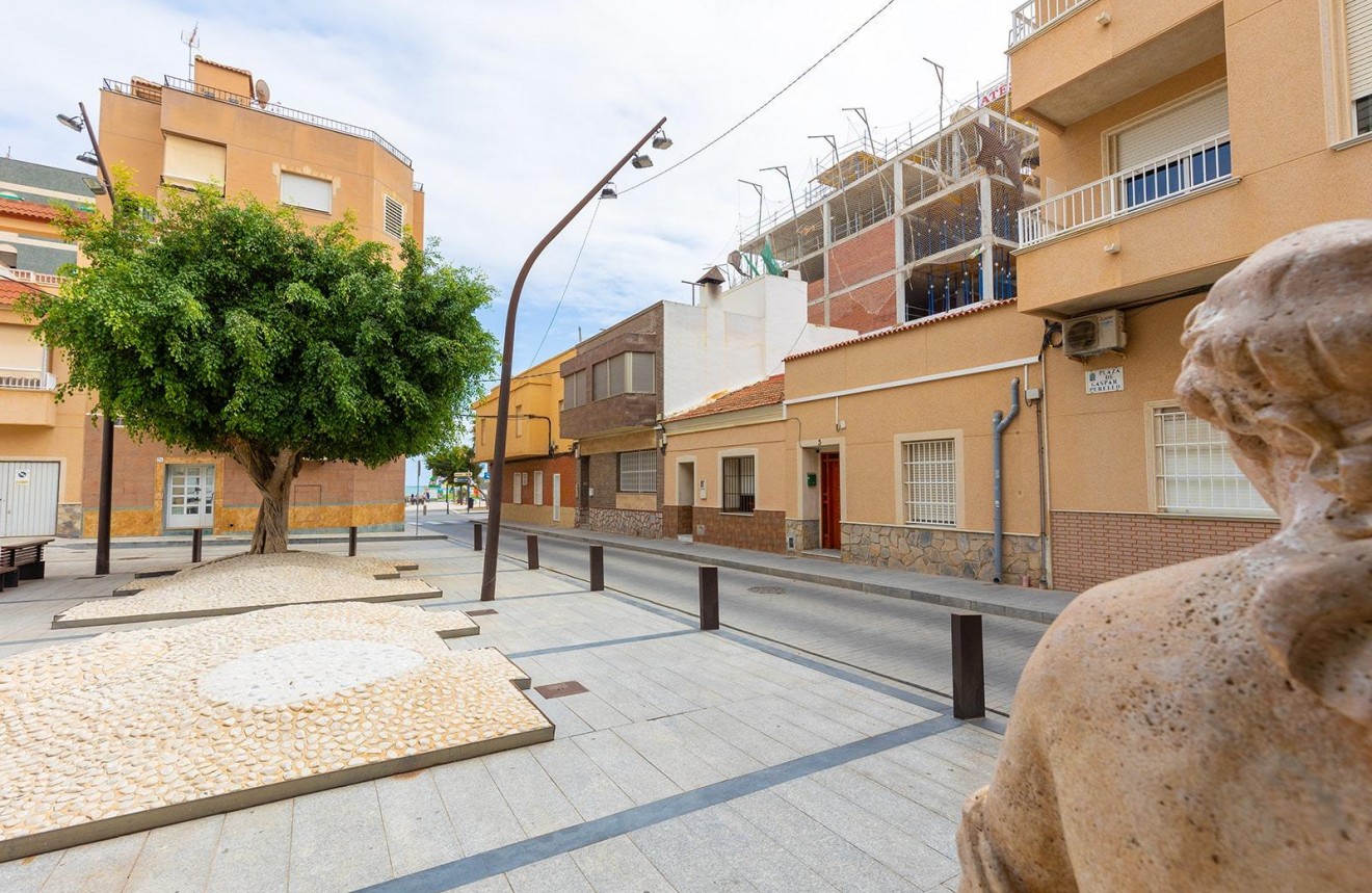 Tweedehands - Appartement / flat -
Torrevieja - La Mata