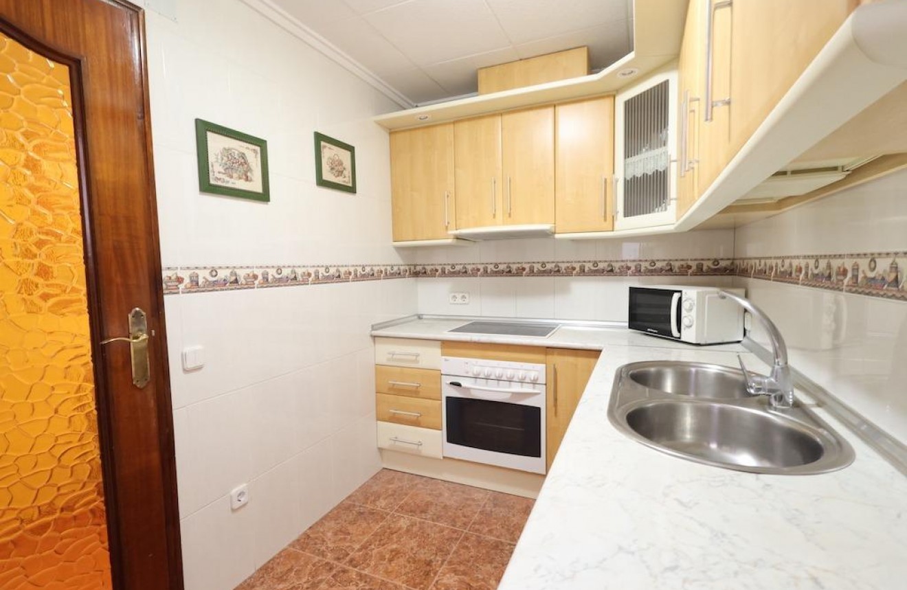 Resale - Apartment / flat -
Torrevieja - Costa Blanca