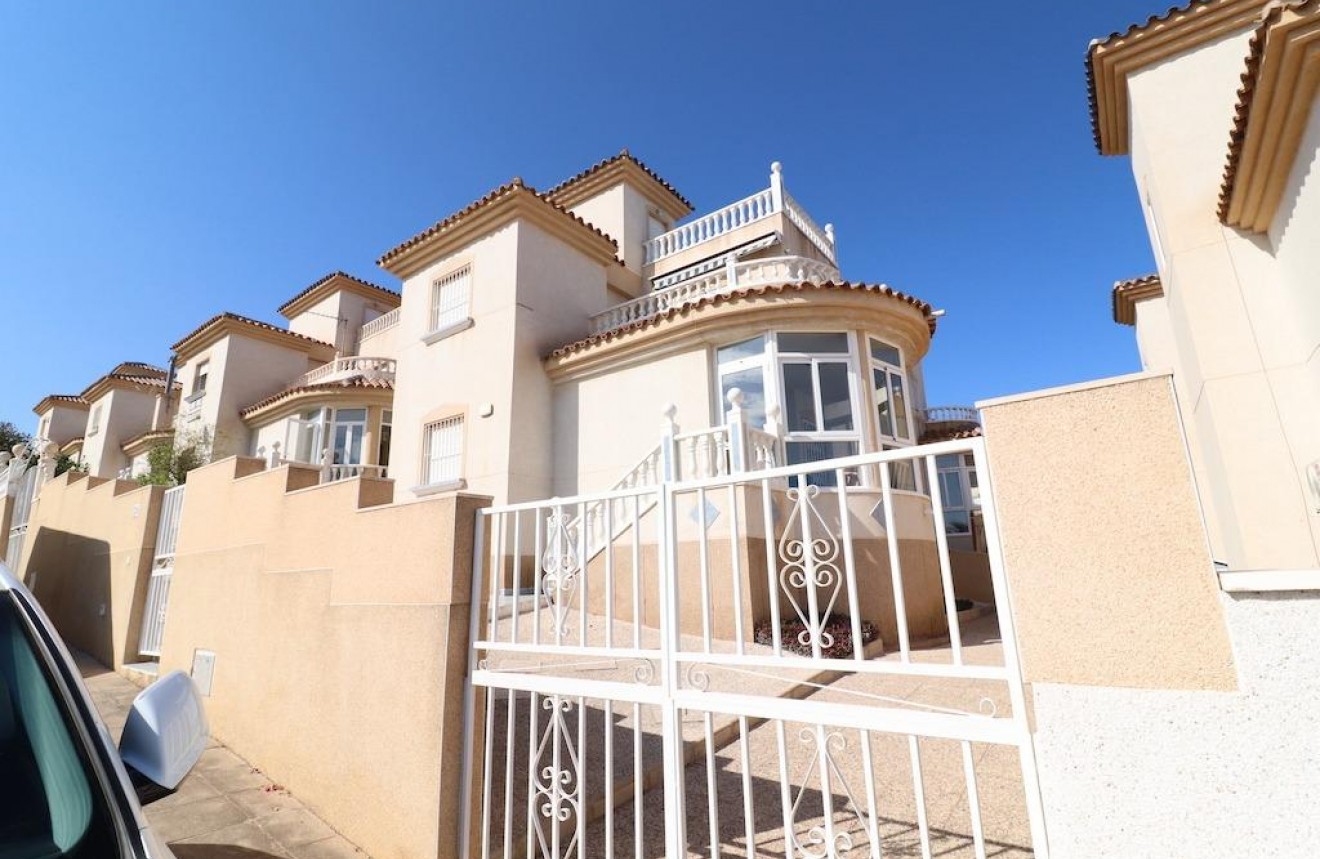 Segunda mano - Chalet -
Orihuela Costa - Costa Blanca