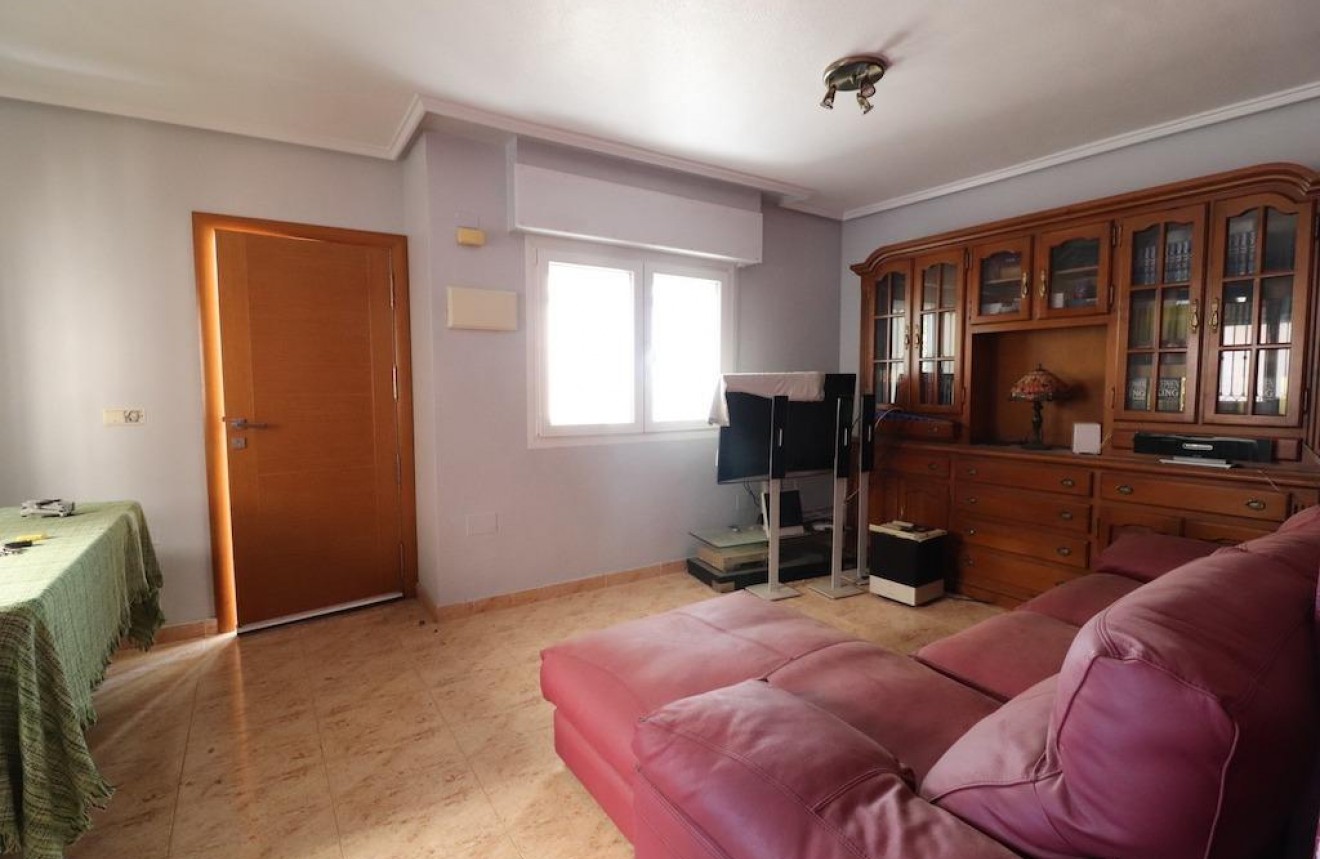 Resale - Chalet -
Orihuela Costa - Costa Blanca