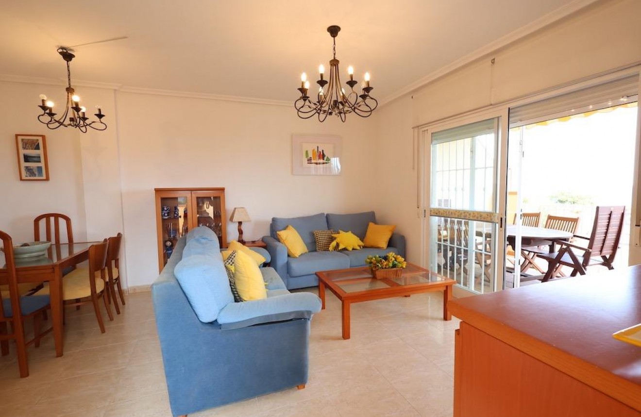 Aus zweiter Hand - Wohnung -
Orihuela Costa - Costa Blanca