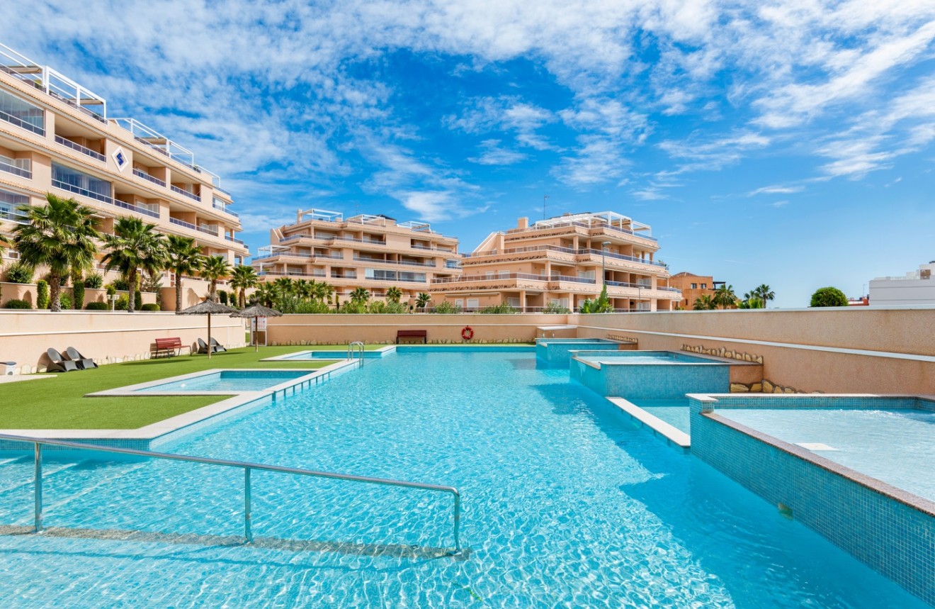 Resale - Apartment / flat -
Orihuela Costa - Costa Blanca