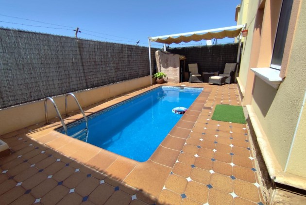 Resale - Chalet -
Torrevieja - Aguas Nuevas 1