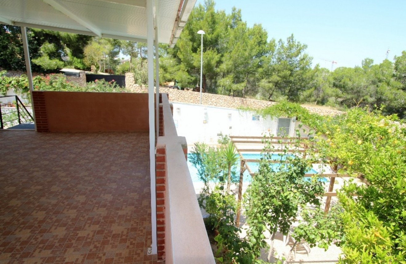 Segunda mano - Chalet -
Torrevieja - Los Balcones