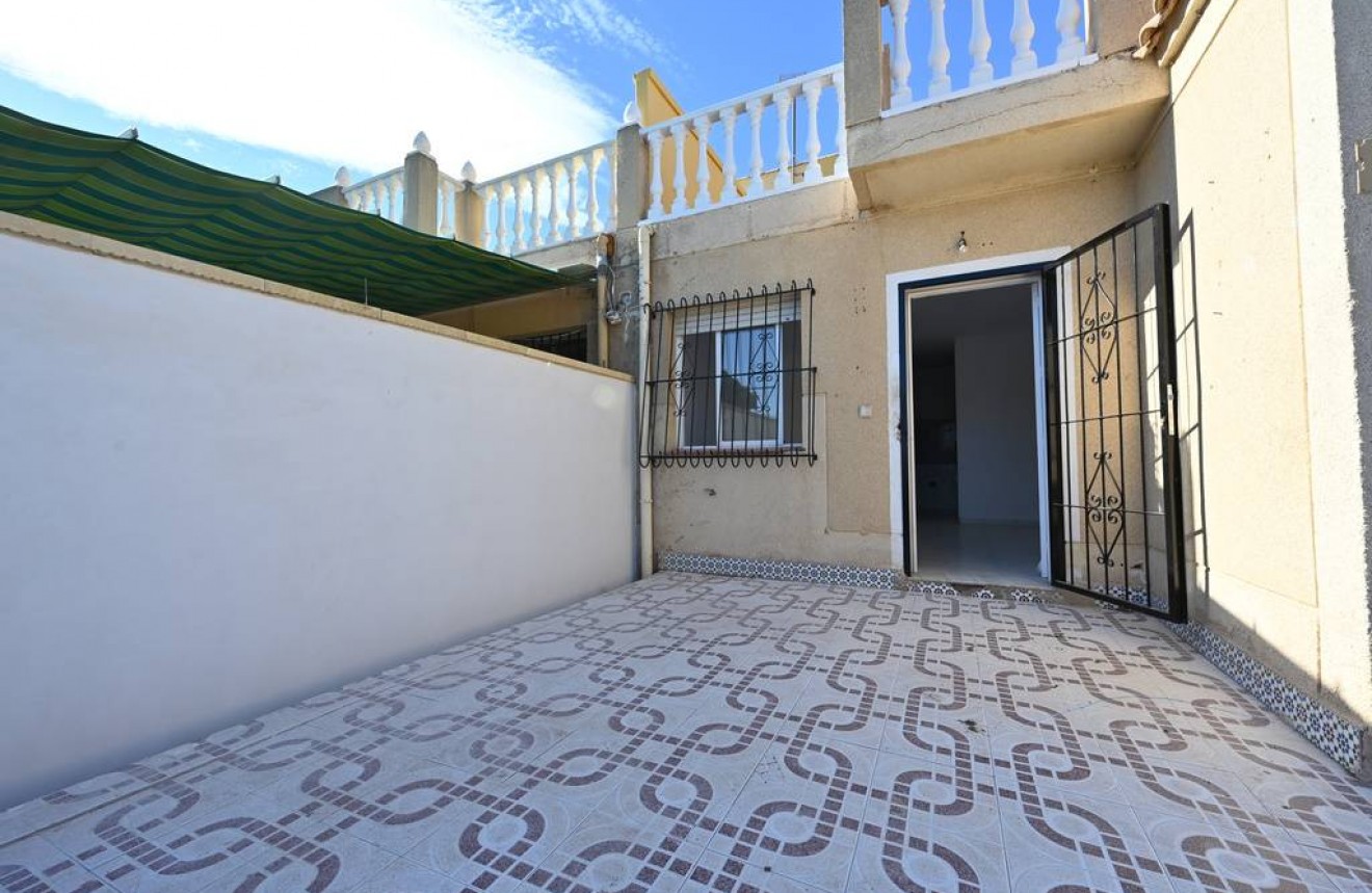 Z drugiej ręki - Bungalow -
Torrevieja - Costa Blanca