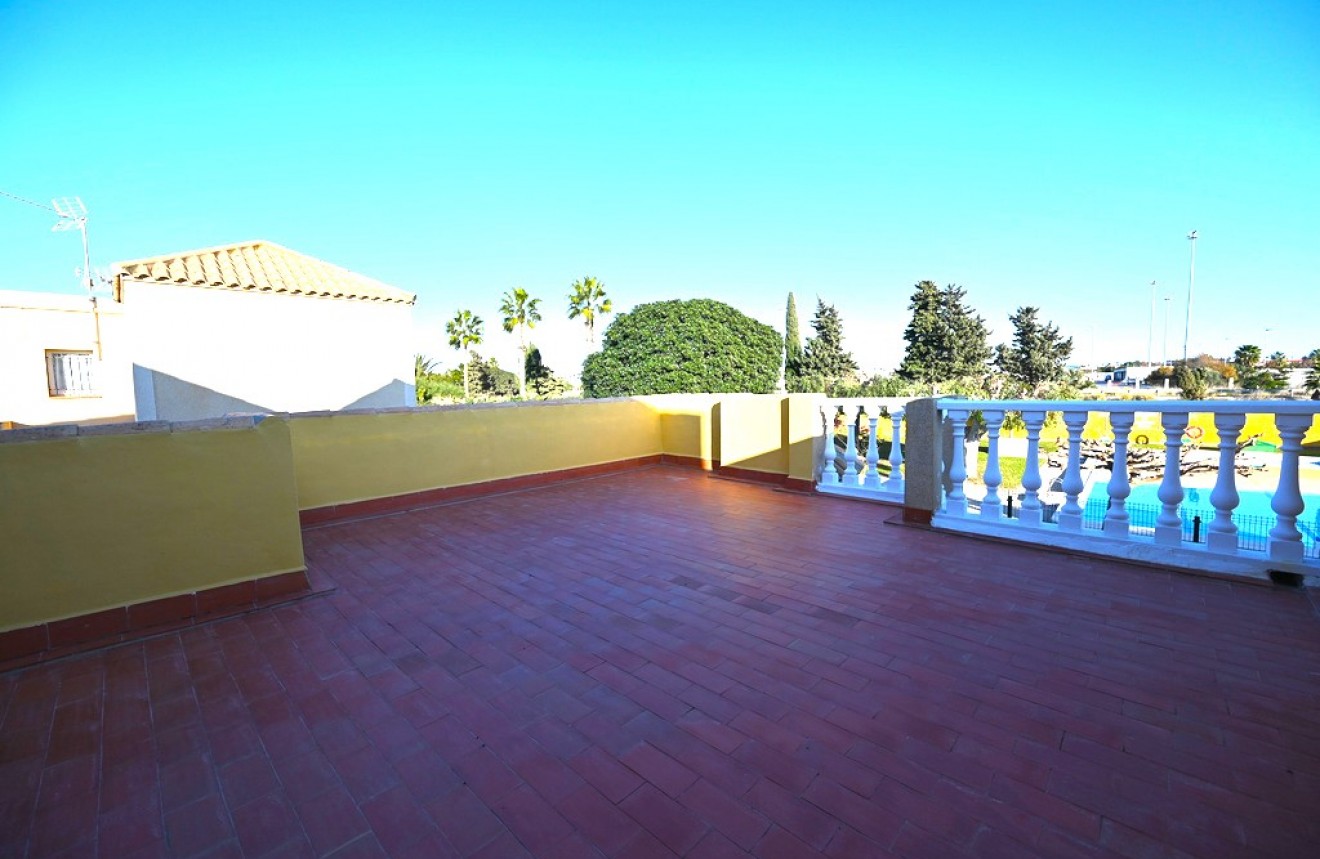 Z drugiej ręki - Bungalow -
Torrevieja - Costa Blanca