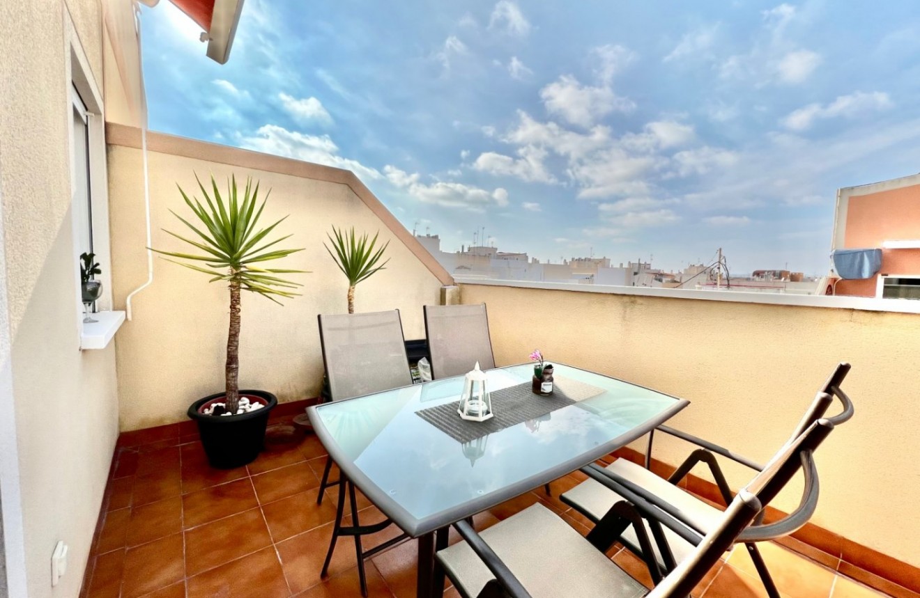 Tweedehands - Penthouse -
Torrevieja - Centro