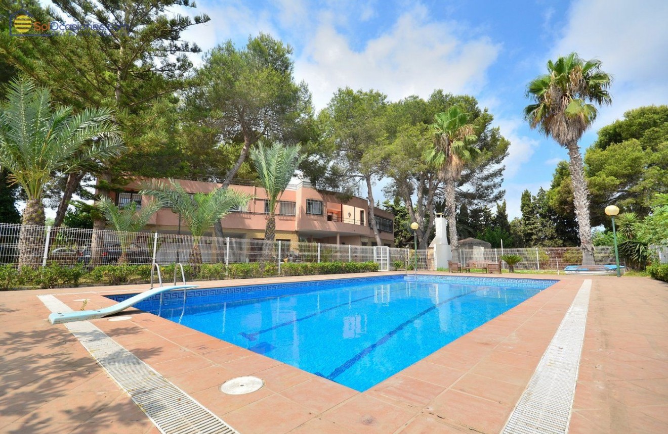 Tweedehands - Chalet -
Torrevieja - Los Balcones