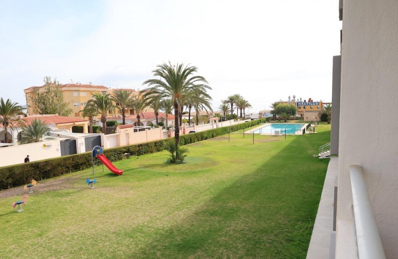 D'occasion - Appartement -
Torrevieja - Costa Blanca