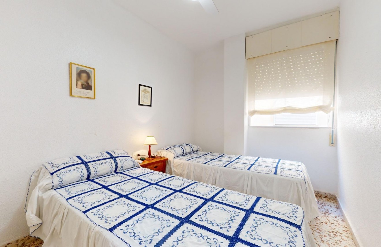 Aus zweiter Hand - Wohnung -
Torrevieja - Playa del Cura