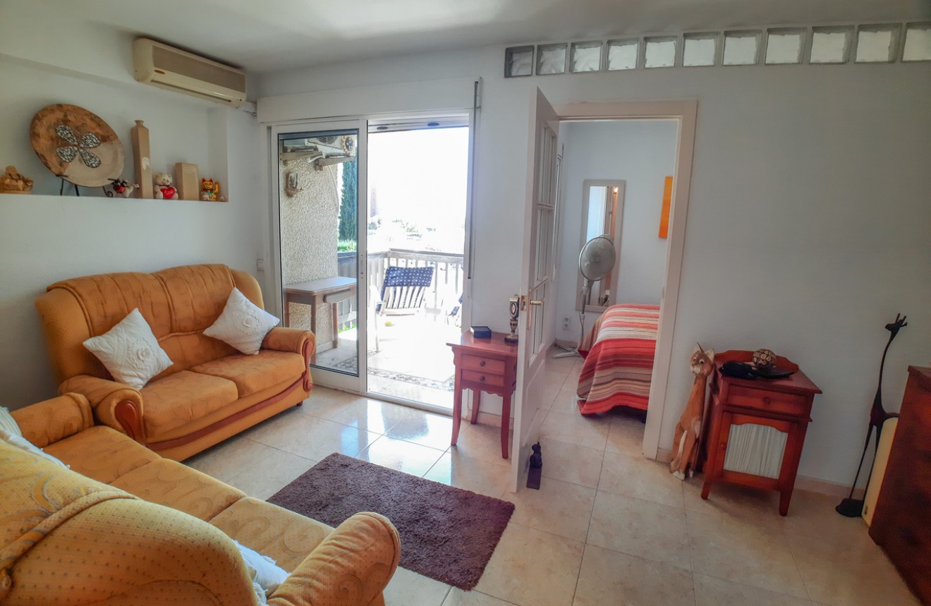 Aus zweiter Hand - Wohnung -
Orihuela Costa - Costa Blanca