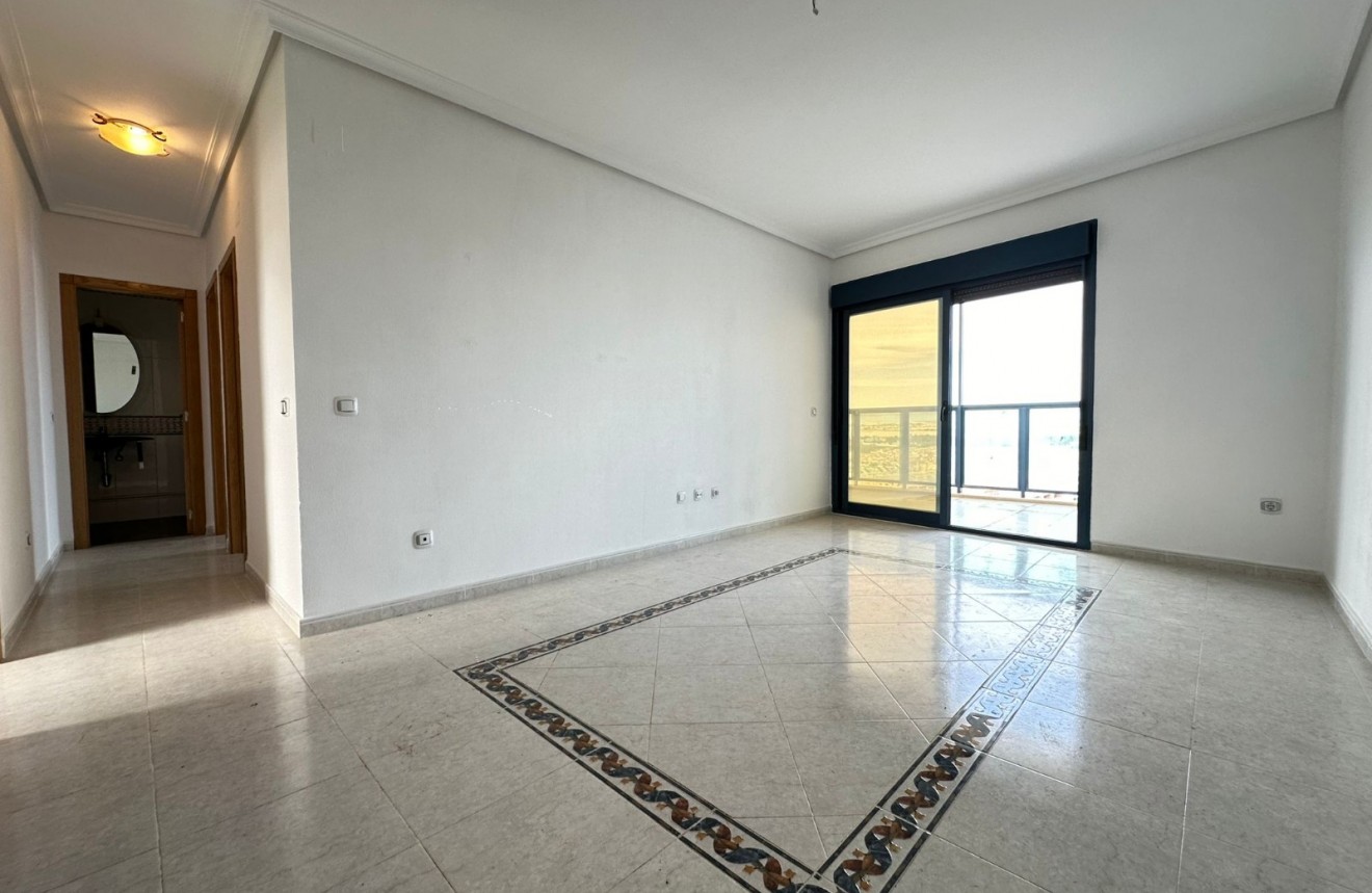 Resale - Penthouse -
Torrevieja - Costa Blanca