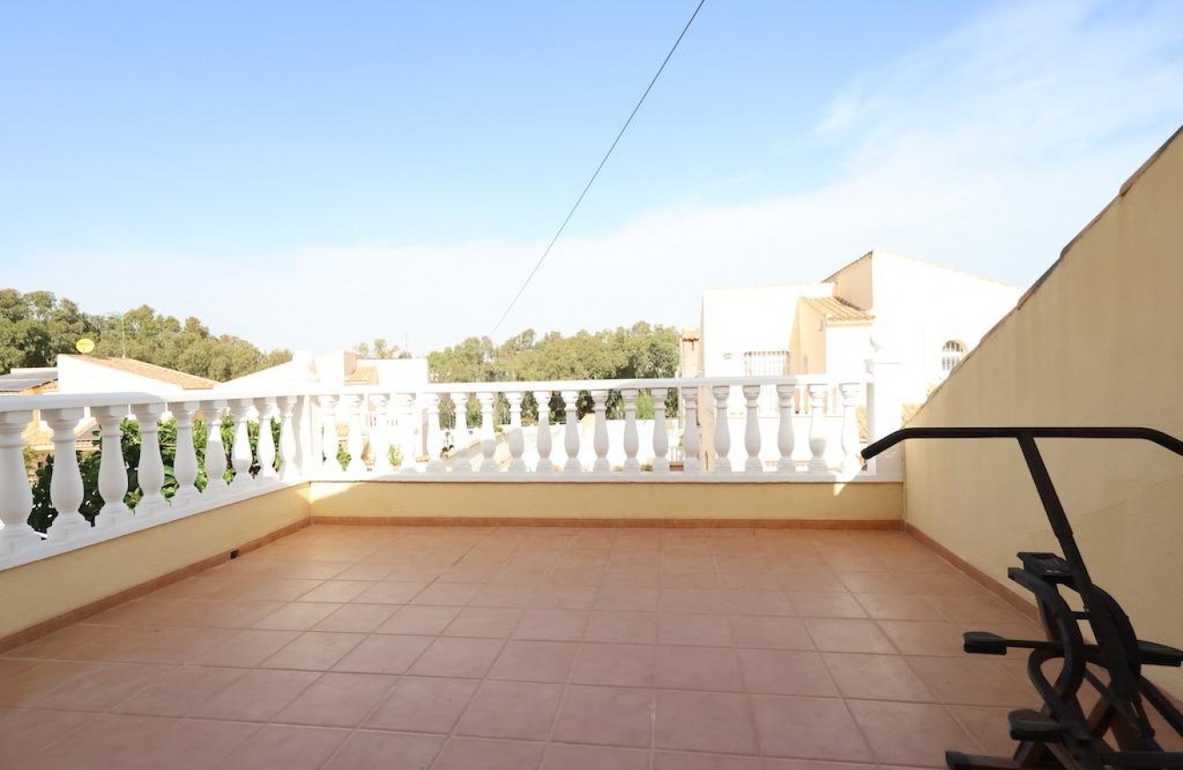 Resale - Chalet -
Orihuela Costa - Costa Blanca