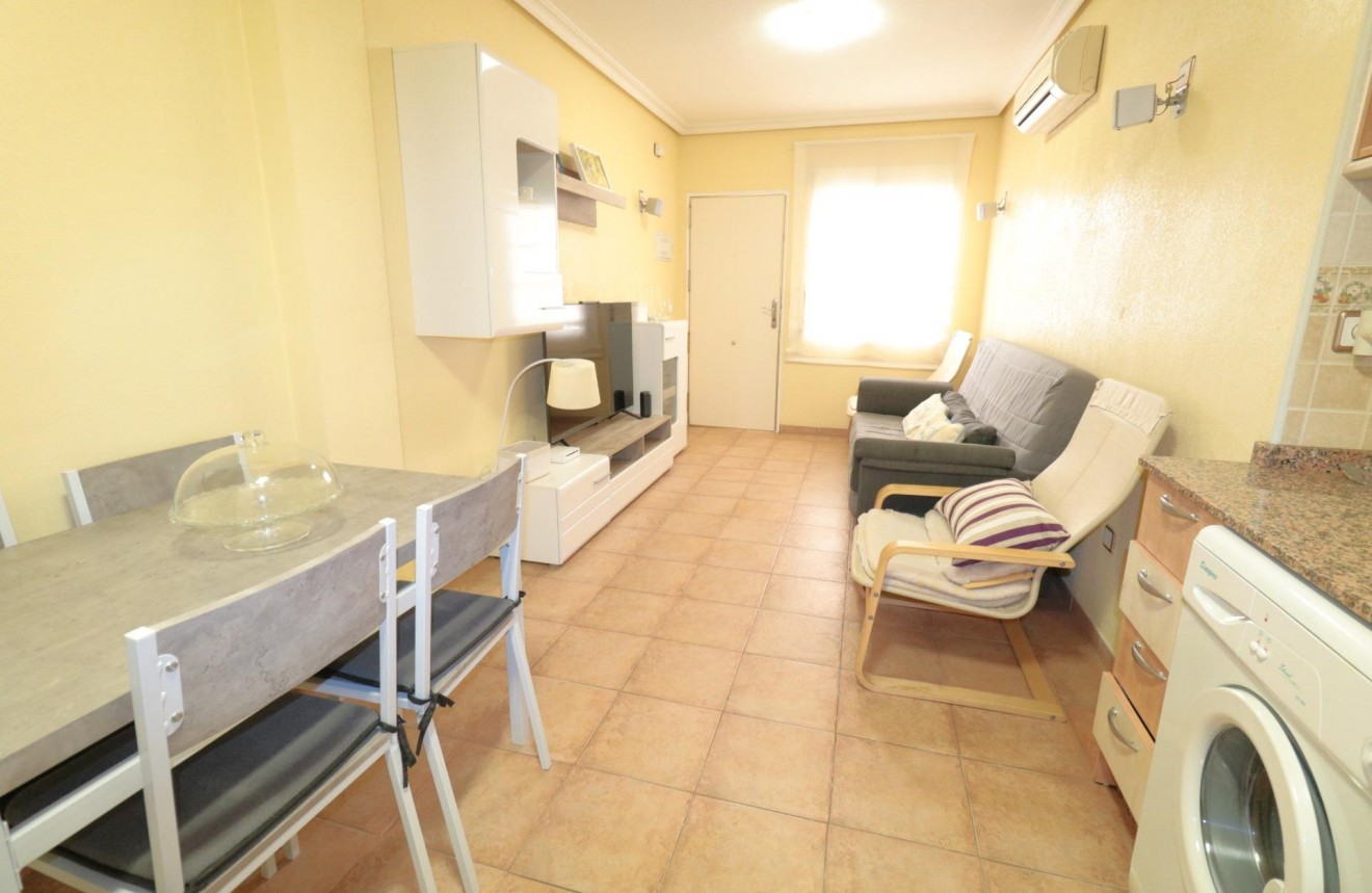 Resale - Apartment / flat -
Torrevieja - Acequion