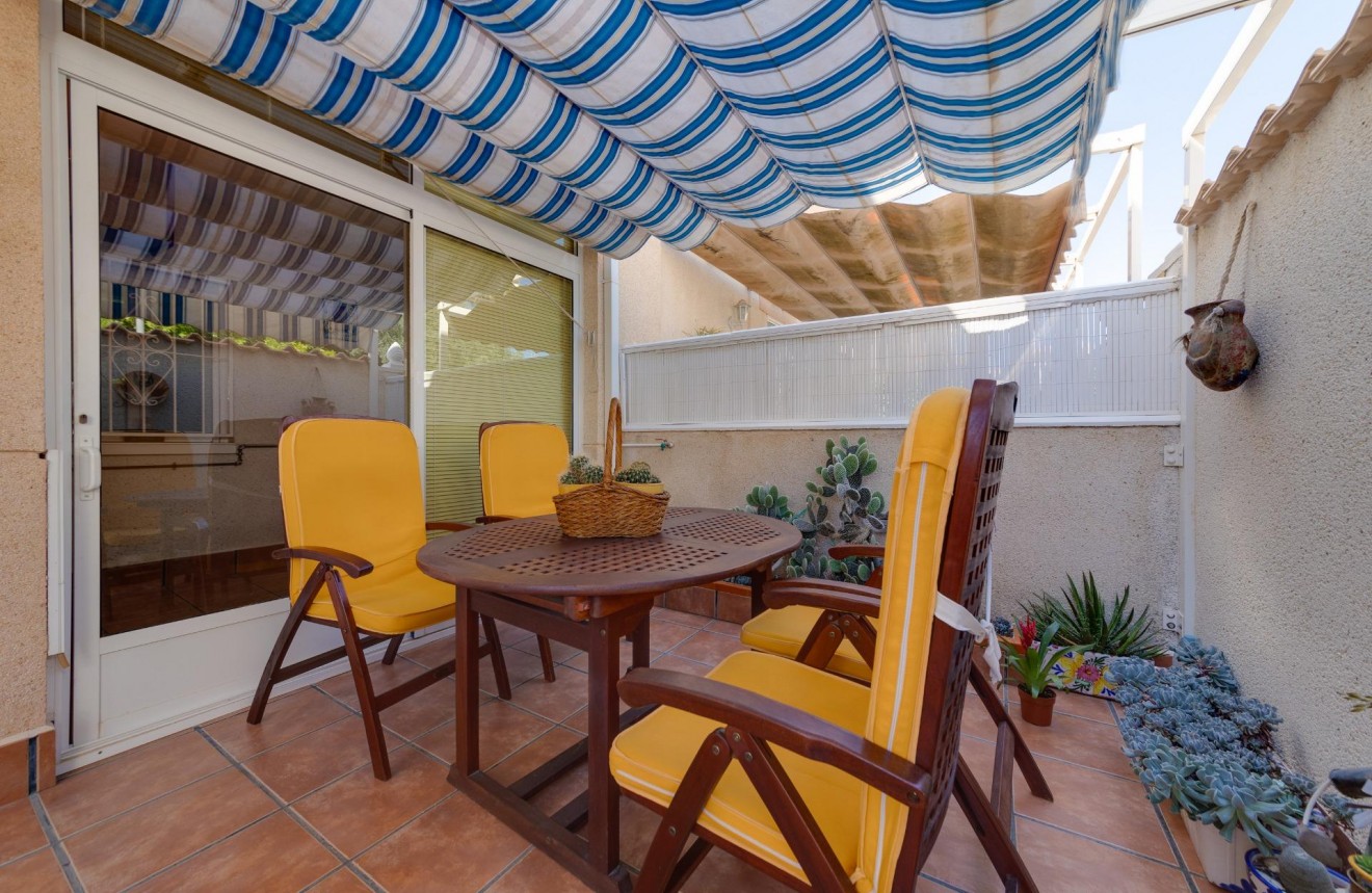 D'occasion - Chalet -
Torrevieja - Aguas Nuevas 2