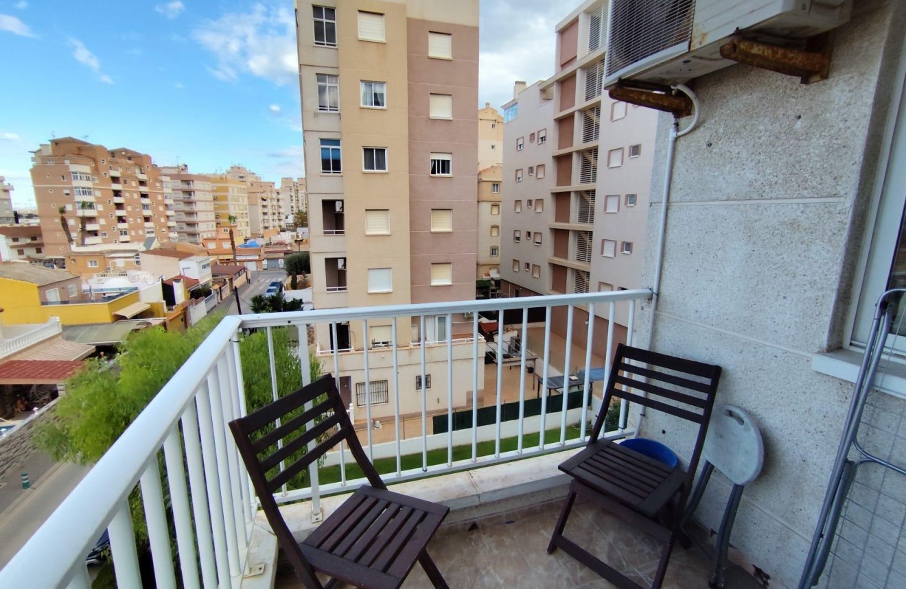 Tweedehands - Appartement / flat -
Torrevieja - Nueva Torrevieja