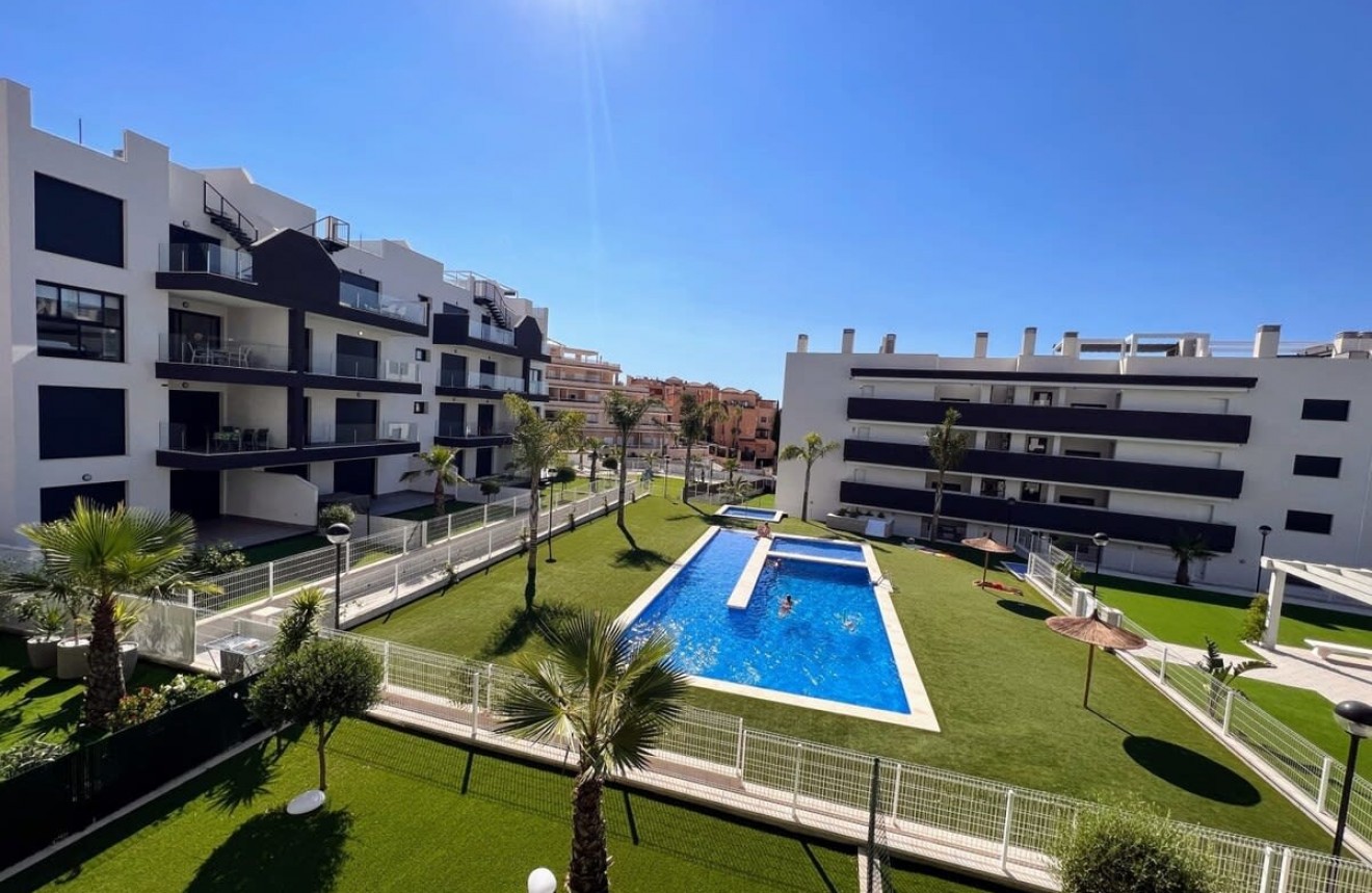 Aus zweiter Hand - Wohnung -
Orihuela Costa - Costa Blanca