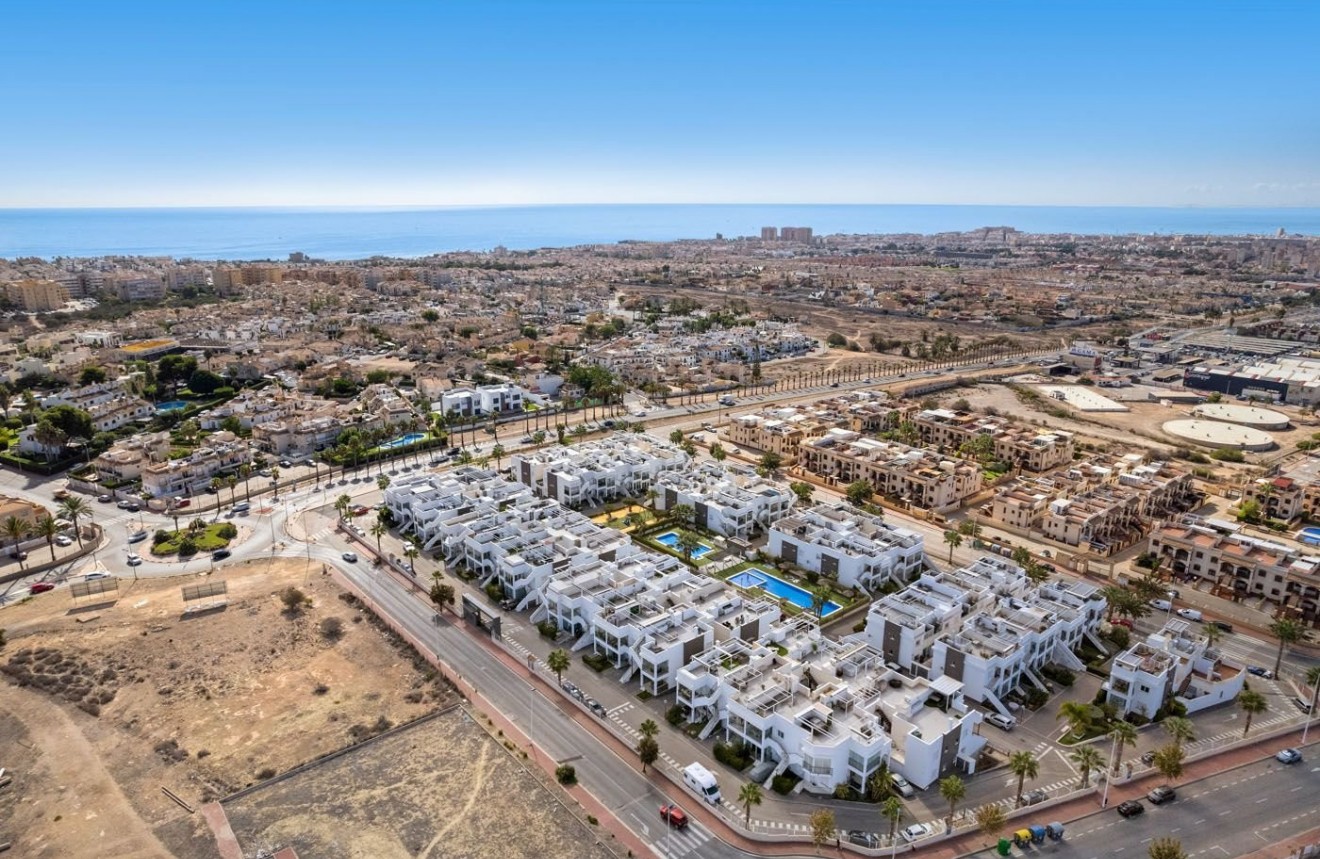 Segunda mano - Bungalow -
Torrevieja - Aguas Nueva