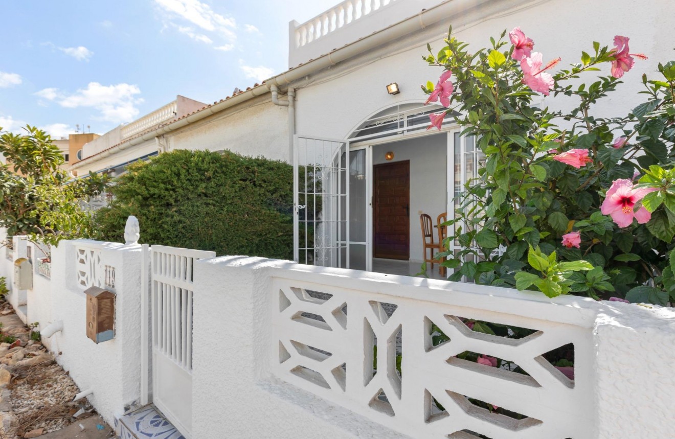 Z drugiej ręki - Bungalow -
Torrevieja - San luis