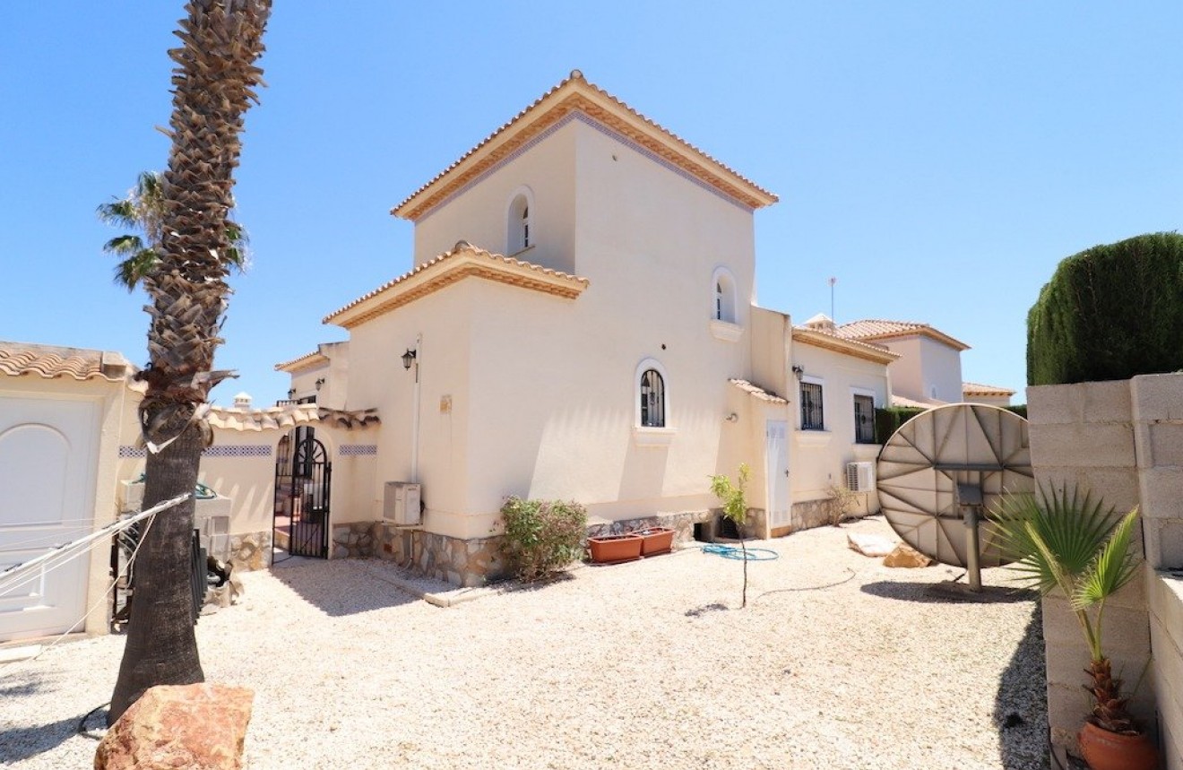 Segunda mano - Chalet -
Orihuela Costa - Costa Blanca