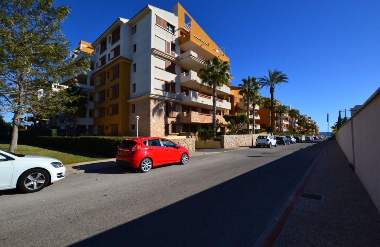 Tweedehands - Appartement / flat -
Orihuela Costa - Punta Prima