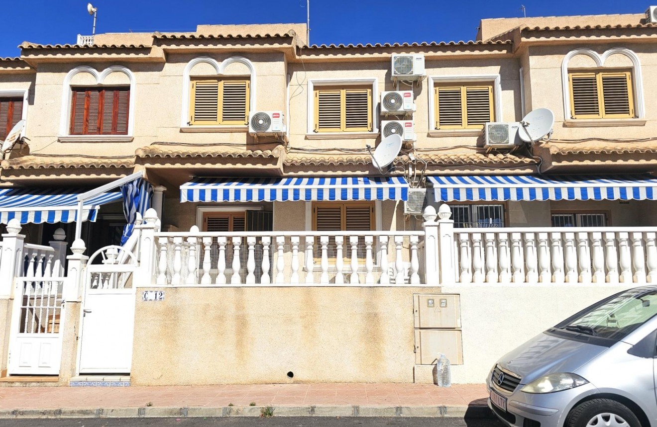 Z drugiej ręki - Szalet -
Torrevieja - Torreblanca