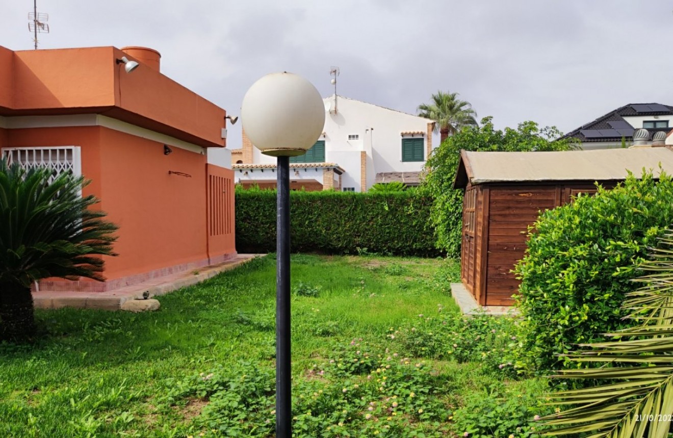 Tweedehands - Chalet -
Torrevieja - La veleta