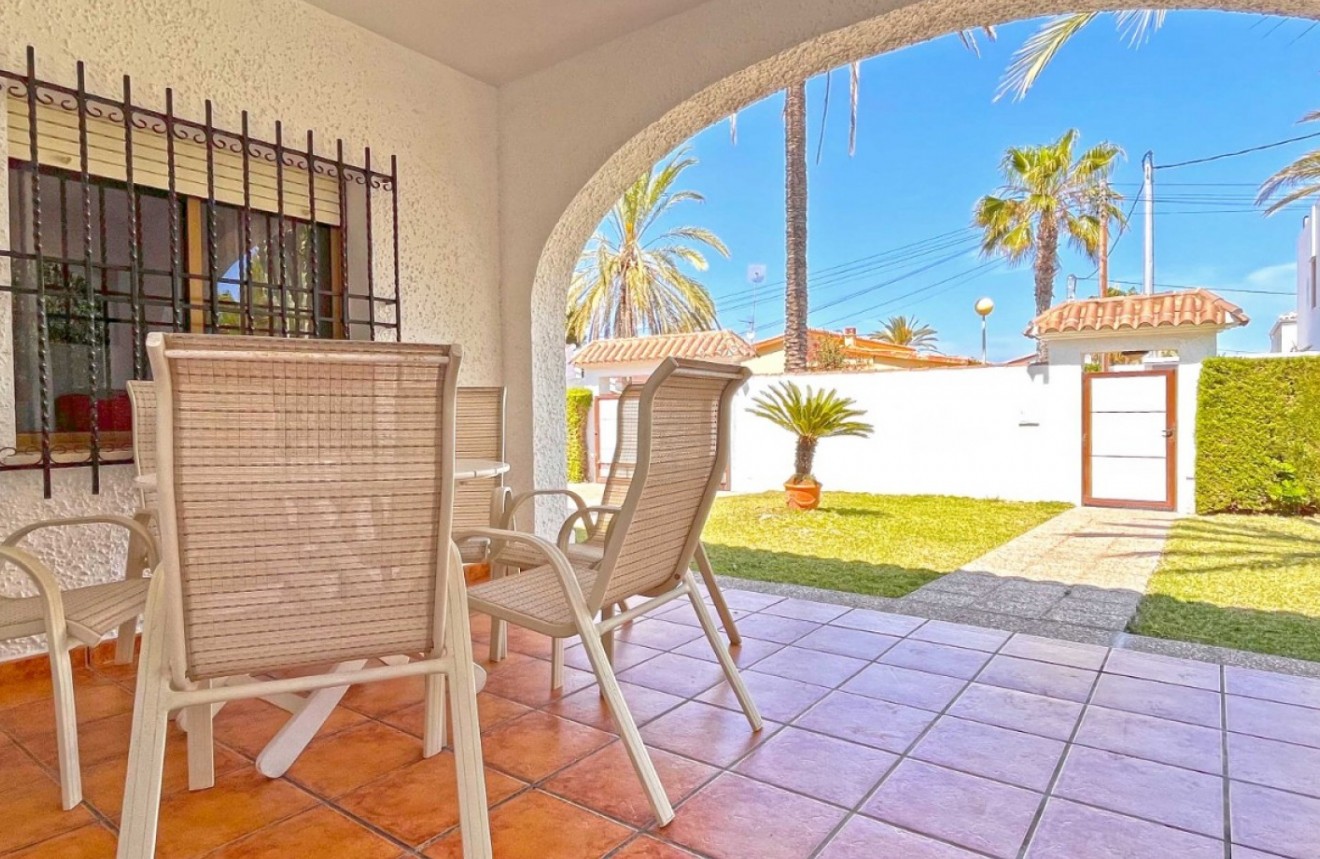 Tweedehands - Chalet -
Orihuela Costa - Costa Blanca