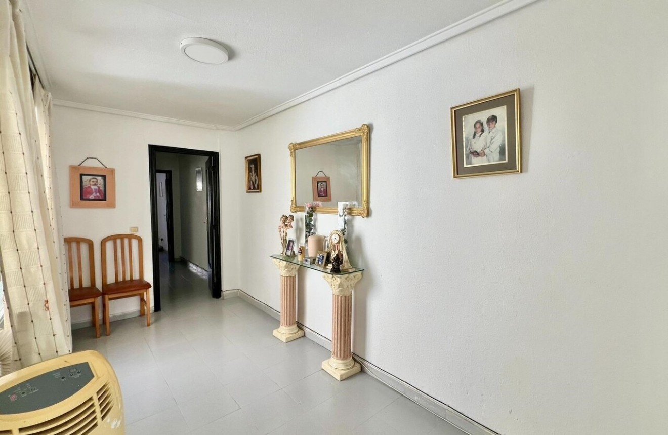 Segunda mano - Apartamento / piso -
Torrevieja - Costa Blanca