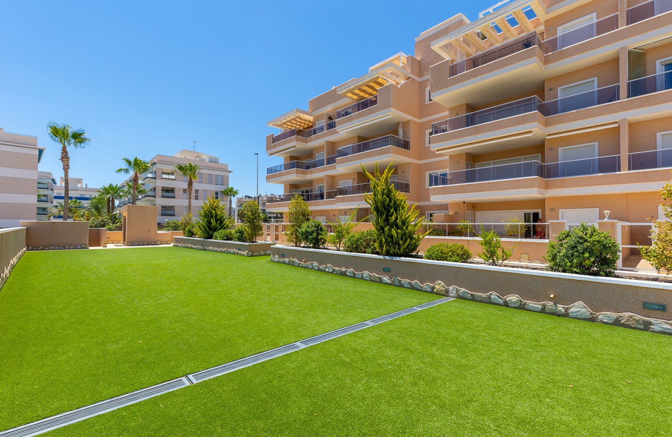 Aus zweiter Hand - Wohnung -
Orihuela Costa - Costa Blanca