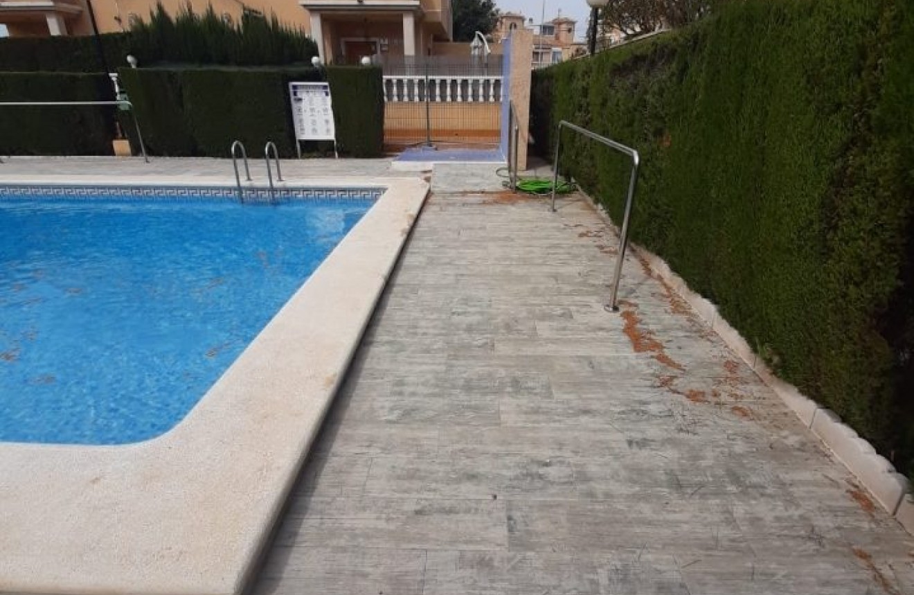 Segunda mano - Chalet -
Torrevieja - Costa Blanca