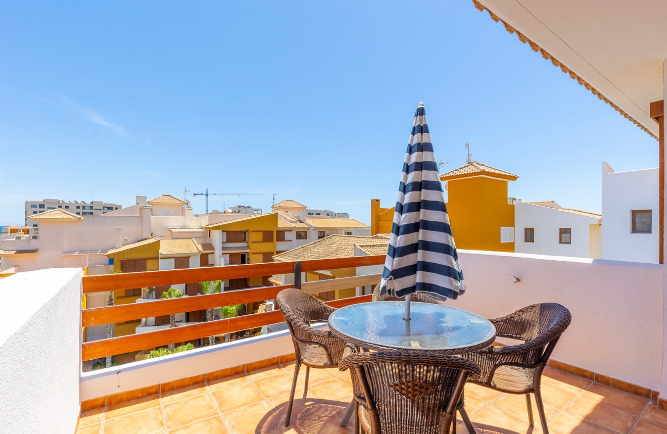 Aus zweiter Hand - Penthouse -
Punta Prima - Costa Blanca