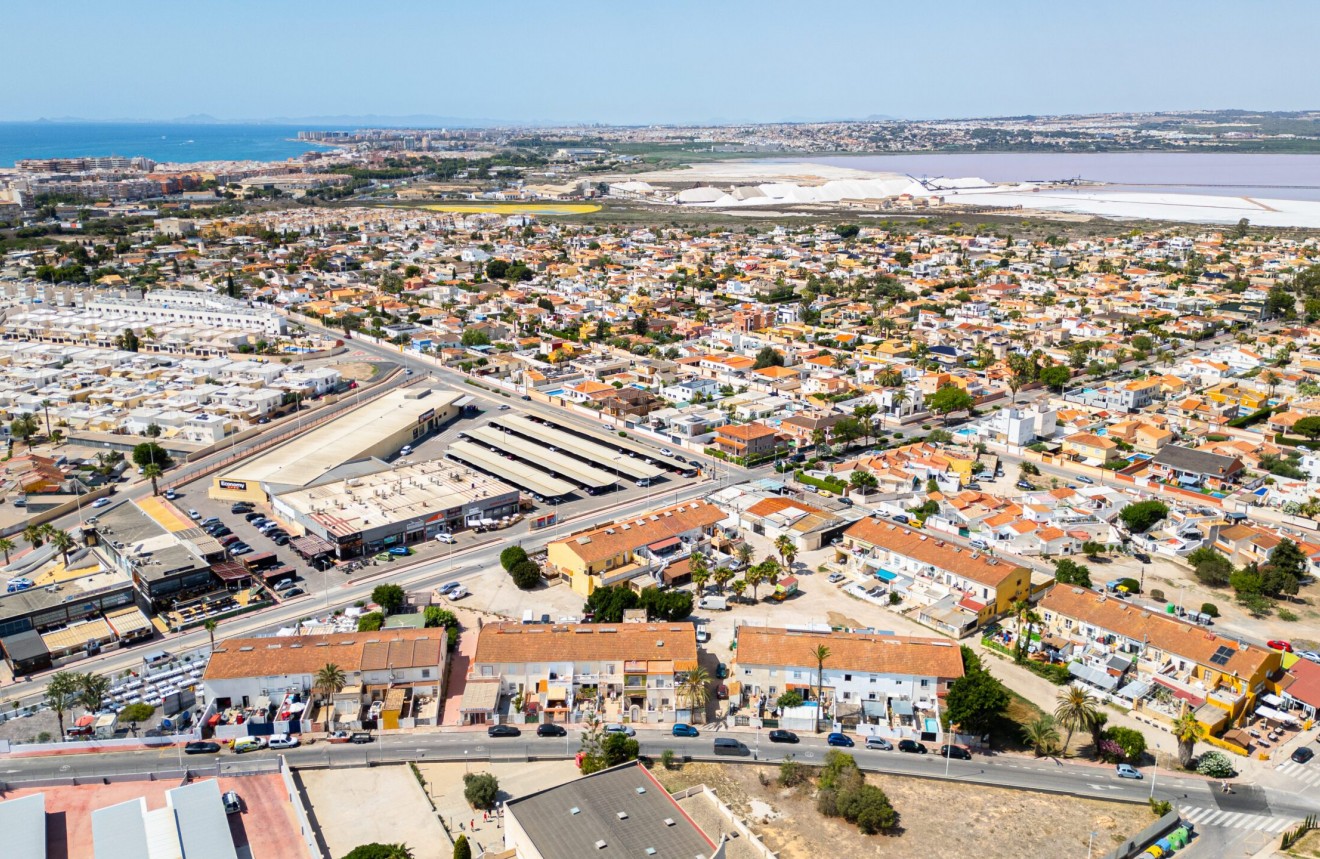 Z drugiej ręki - Mieszkanie w bloku -
Torrevieja - Costa Blanca