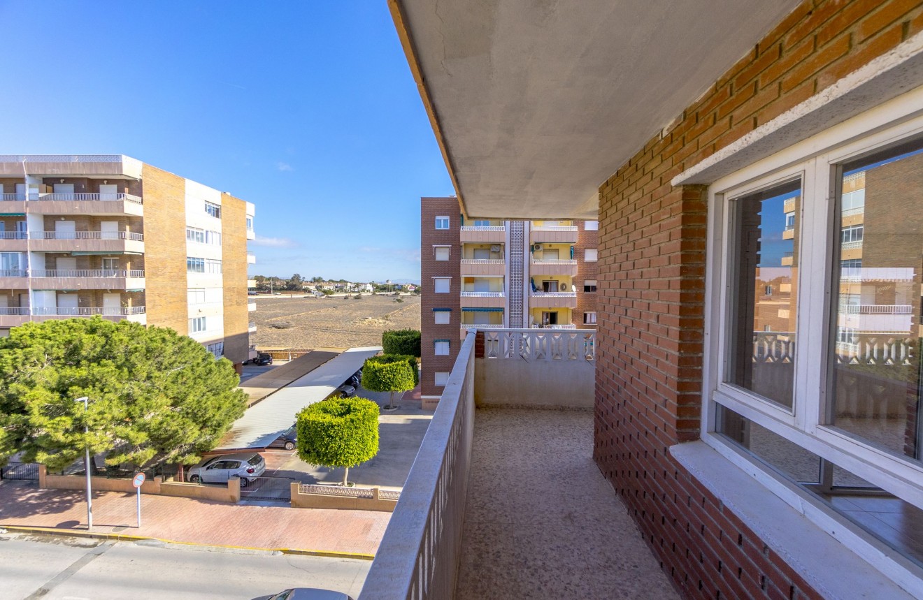 Segunda mano - Apartamento / piso -
Punta Prima - Costa Blanca