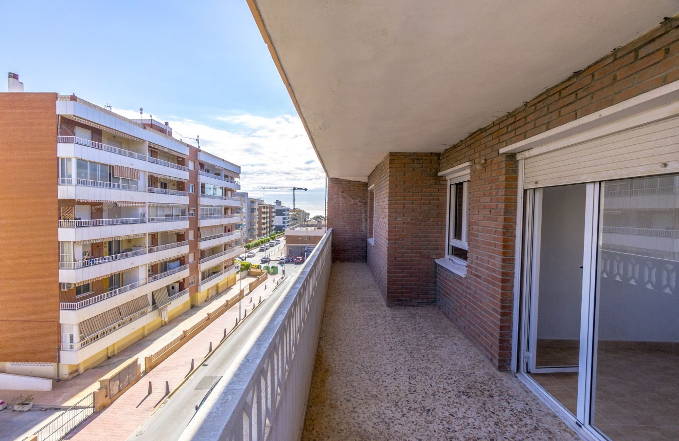 Segunda mano - Apartamento / piso -
Punta Prima - Costa Blanca