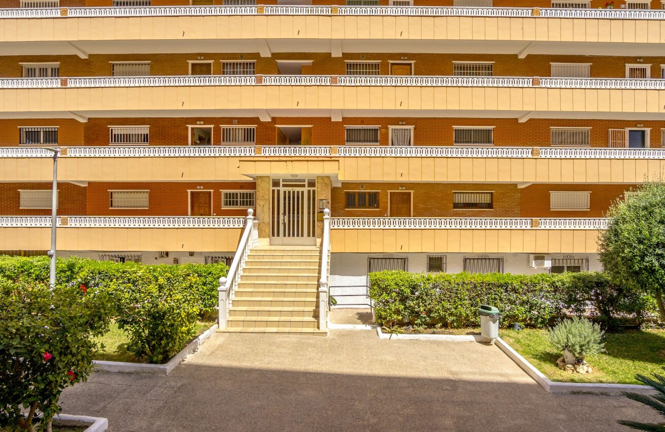 Segunda mano - Apartamento / piso -
Punta Prima - Costa Blanca