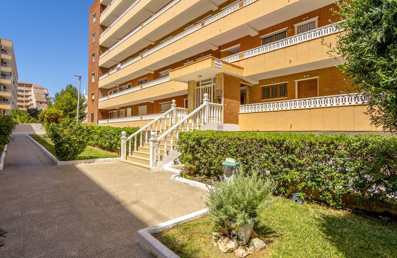 Segunda mano - Apartamento / piso -
Punta Prima - Costa Blanca