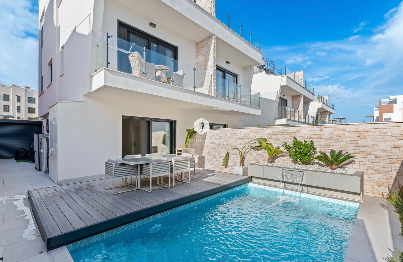 Obra nueva - Chalet -
Guardamar del Segura - Els Secans