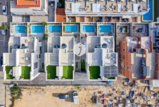 Obra nueva - Chalet -
Guardamar del Segura - Els Secans